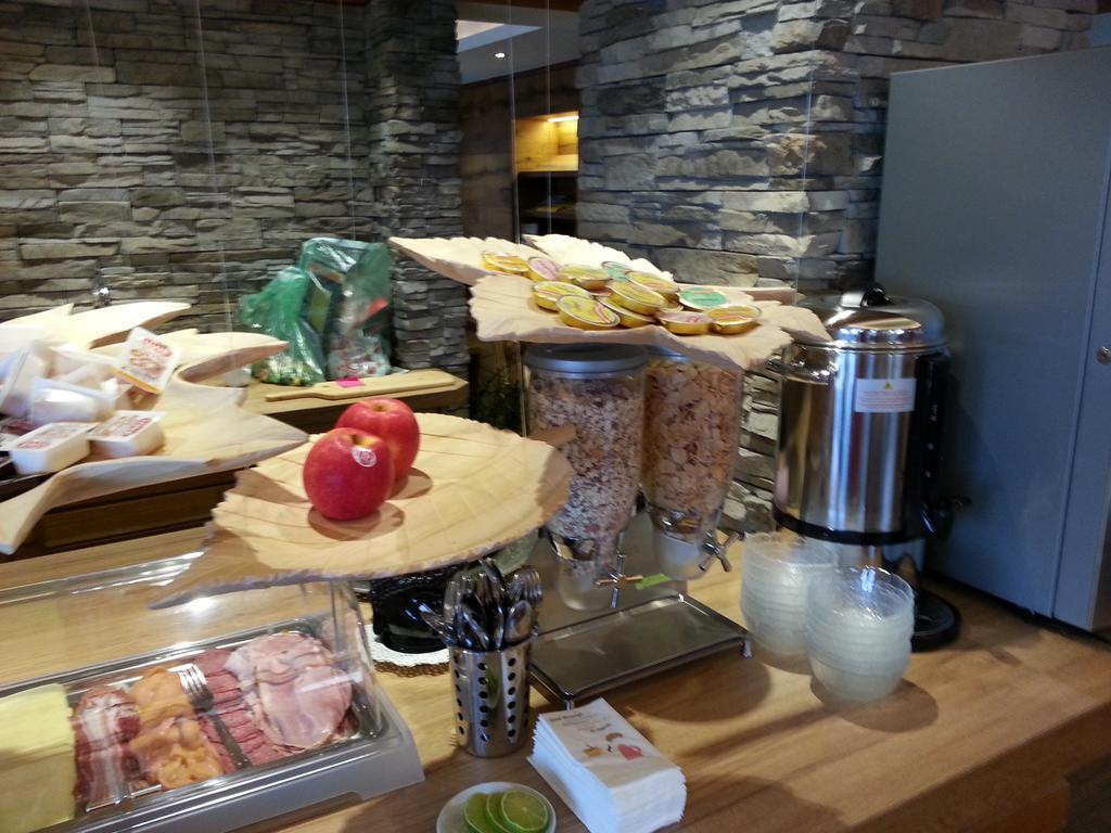 格罗萨尔 Atelier Garni Astei酒店 外观 照片