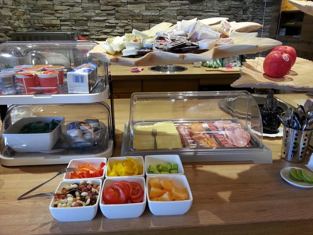 格罗萨尔 Atelier Garni Astei酒店 外观 照片